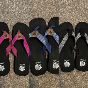 YellowBox Flip Flops size 11